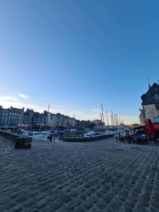 Jane'Laur - Honfleur Bed and Breakfast Buitenkant foto